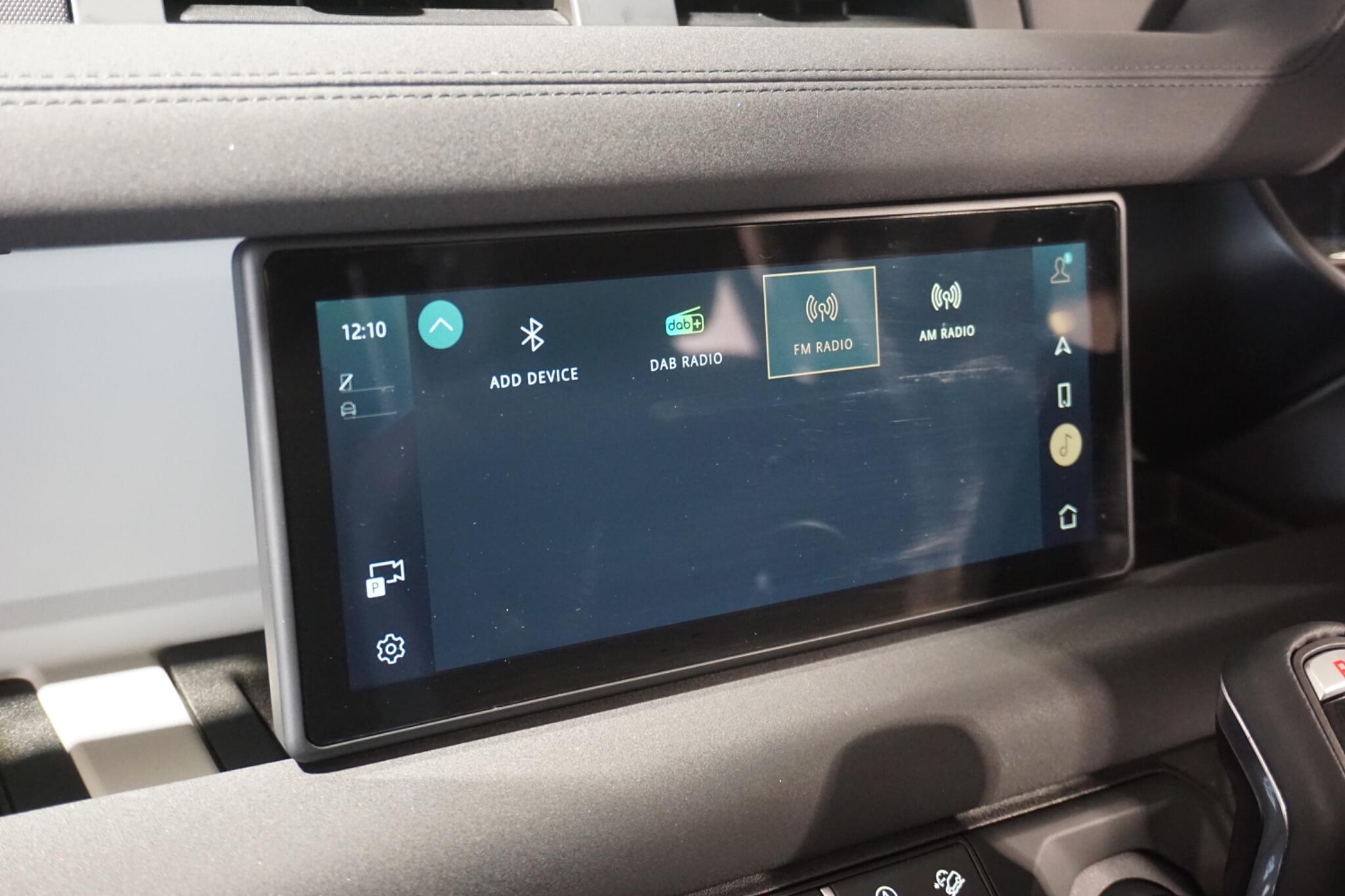 Land Rover Defender 110 3.0 D250 MHEV SE SUV 5dr Diesel Auto 4WD Euro 6 (s/s) (250 ps)